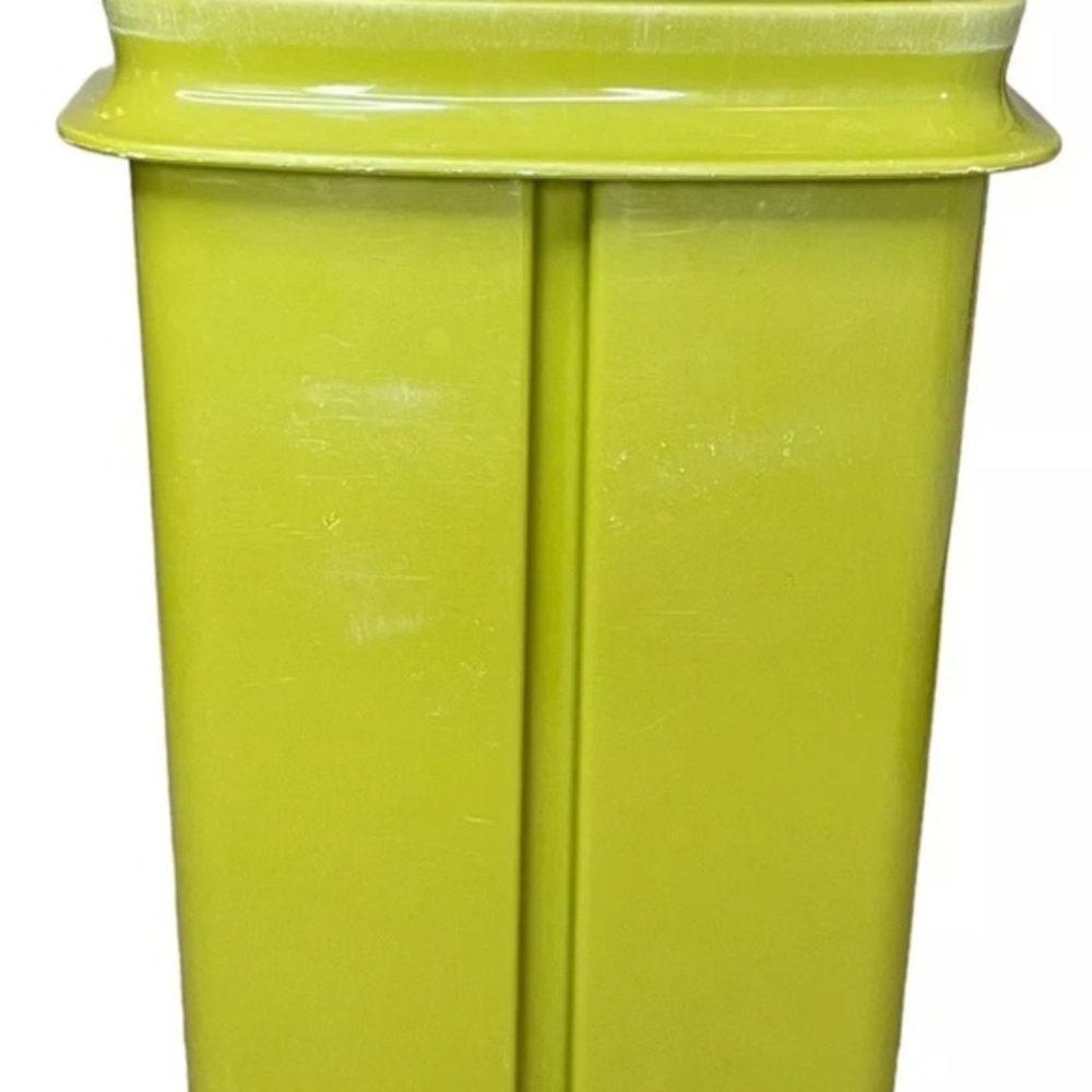 Vintage Tupperware 1330-3 Avocado Green Pickle Olive Keeper Container Canister - Picture 7 of 11
